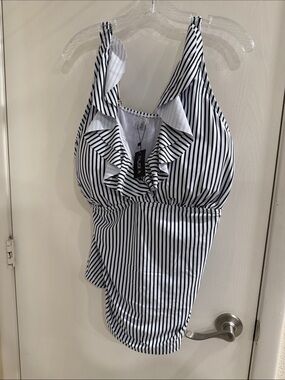 Talisea Black & White Striped Ruffle Tankini Top Size 24W NWT